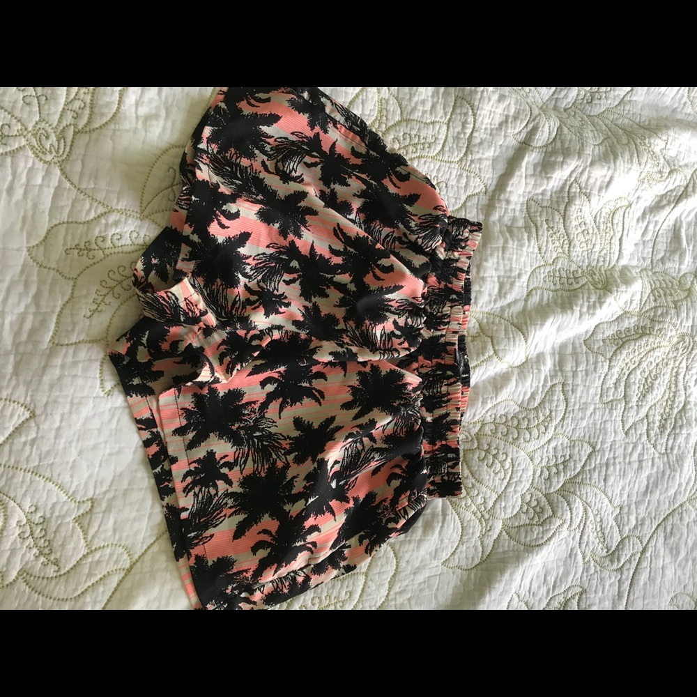 LF shorts